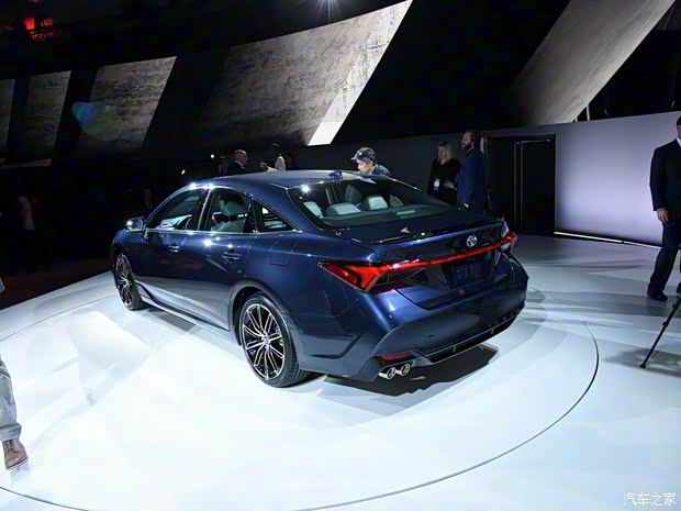丰田(进口) Avalon(海外) 2018款 基本型
