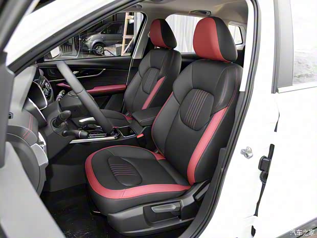 一汽奔腾 奔腾T33 2021款 1.2T DCT豪华型 一汽奔腾 奔腾T33 2021款 1.2T DCT豪华型