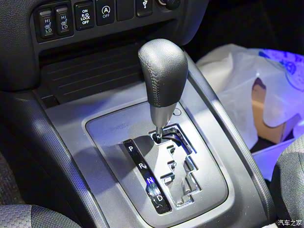 三菱(进口) 三菱L200 2021款 基本型 三菱(进口) 三菱L200 2021款 基本型