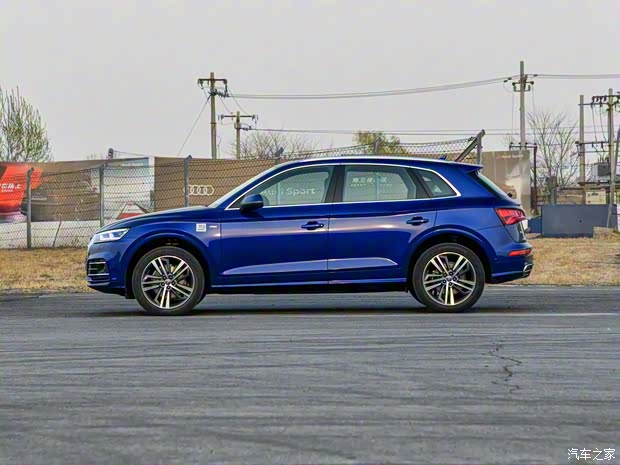 一汽-大众奥迪 奥迪Q5L 2018款 45 TFSI 基本型 一汽-大众奥迪 奥迪Q5L 2018款 45 TFSI 基本型