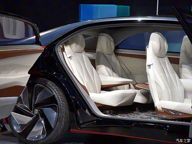 大眾(進口) I.D. Vizzion 2018款 Concept