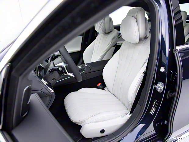 北京奔馳 奔馳E級(jí) 2024款 E 300 L 運(yùn)動(dòng)型