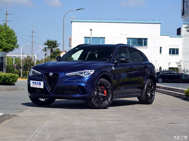 阿爾法·羅密歐 Stelvio 2019款 2.9T 510HP 四葉草版