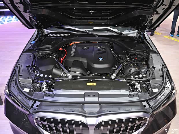 寶馬(進(jìn)口) 寶馬5系新能源(進(jìn)口) 2023款 530e