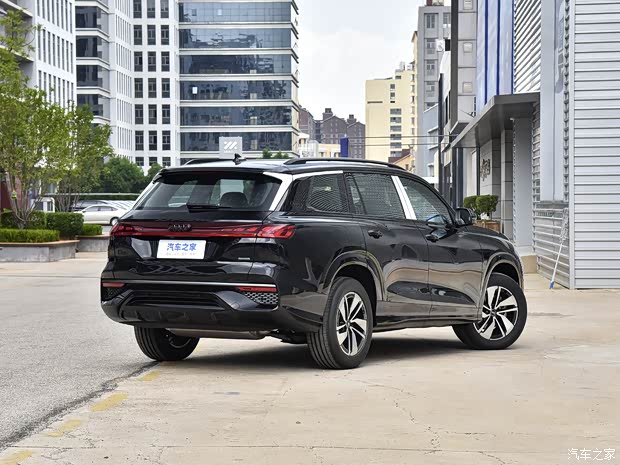 上汽奧迪 奧迪Q6 2023款 40 TFSI quattro 觀云型 飛騎套裝