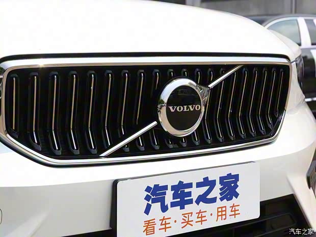 沃爾沃亞太 沃爾沃XC40 2023款 B3 智遠(yuǎn)豪華版