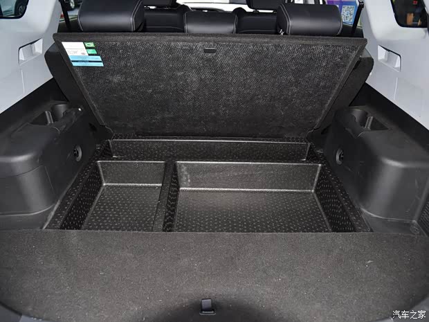 奇瑞汽车 瑞虎8 2018款 1.5T 自动旗舰型