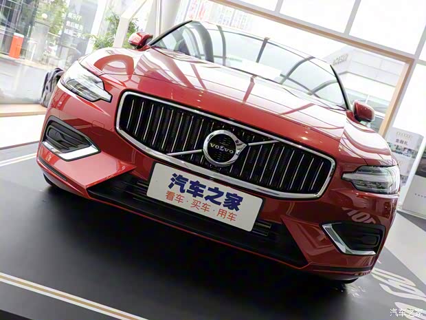 沃尔沃亚太 沃尔沃S60 2021款 T4 智逸豪华版 沃尔沃亚太 沃尔沃S60 2021款 T4 智逸豪华版