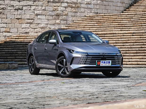 比亚迪 驱逐舰05 2022款 DM-i 120KM 旗舰型 比亚迪 驱逐舰05 2022款 DM-i 120KM 旗舰型