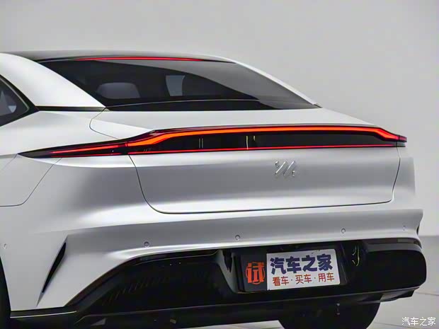 智己汽車(chē) 智己L7 2021款 天使輪版