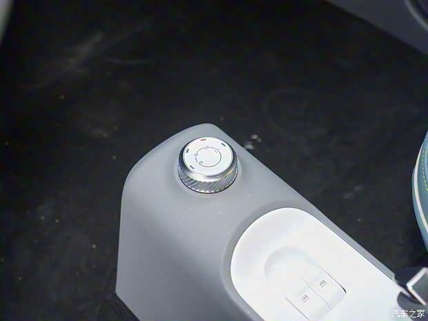 上汽通用五菱 宏光MINIEV 2022款 GAMEBOY 丛林穿越 上汽通用五菱 宏光MINIEV 2022款 GAMEBOY 丛林穿越