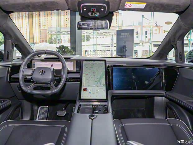 華人運(yùn)通 高合HiPhi X 2022款 創(chuàng)遠(yuǎn)版6座 長續(xù)航版