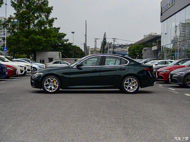阿爾法·羅密歐 Giulia 2020款 2.0T 280HP VIRTU限量版