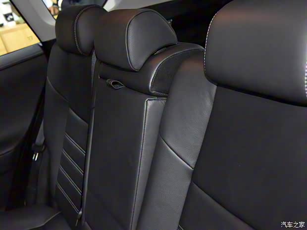 一汽丰田 RAV4荣放 2020款 2.0L CVT四驱尊贵版