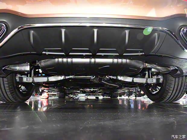 北京奔驰 奔驰A级 2018款 A 200 L 高配 北京奔驰 奔驰A级 2018款 A 200 L 高配