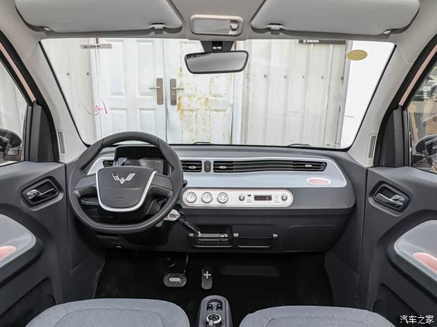 上汽通用五菱 宏光MINIEV 2022款 马卡龙臻享款 三元锂 上汽通用五菱 宏光MINIEV 2022款 马卡龙臻享款 三元锂