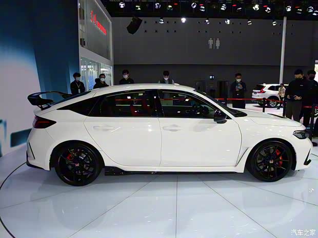 本田(进口) 思域(进口) 2023款 2.0T 420TURBO TYPE R 本田(进口) 思域(进口) 2023款 2.0T 420TURBO TYPE R