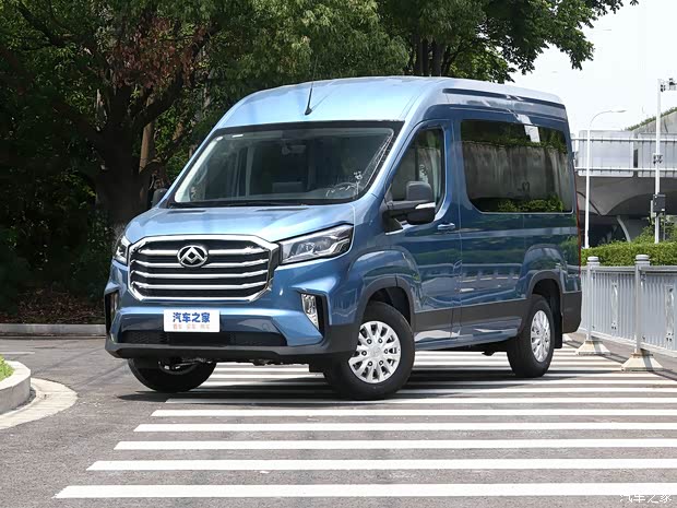 上汽大通 上汽大通MAXUS V90 2022款 2.0T AMT運(yùn)杰前驅(qū)短軸高頂后單胎6座