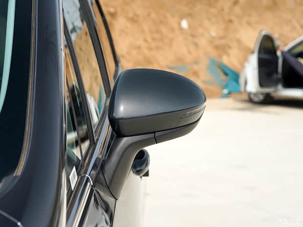 东风风行 风行·游艇 2022款 尊享型