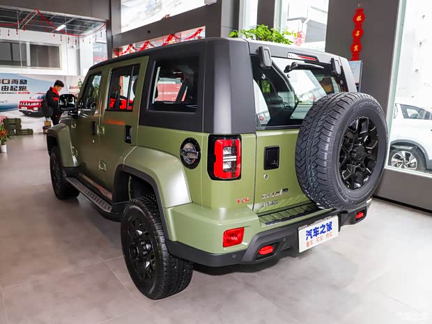 北京越野 北京BJ40 2021款 2.0D 自动四驱刀锋英雄版侠客型(前后电控锁) 北京越野 北京BJ40 2021款 2.0D 自动四驱刀锋英雄版侠客型(前后电控锁)