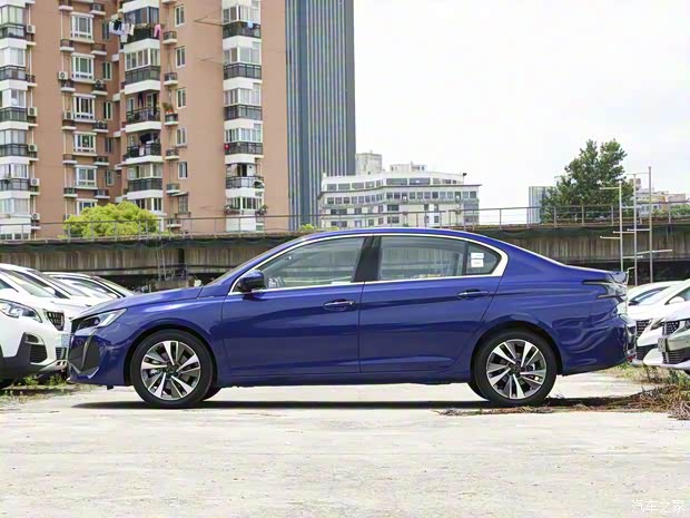 东风标致 标致408 2022款 顶配版