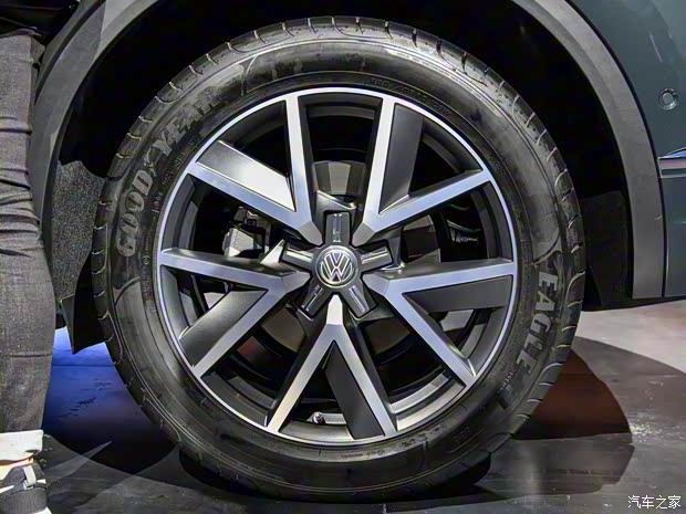 大众(进口) 途锐 2018款 基本型 大众(进口) 途锐 2018款 基本型