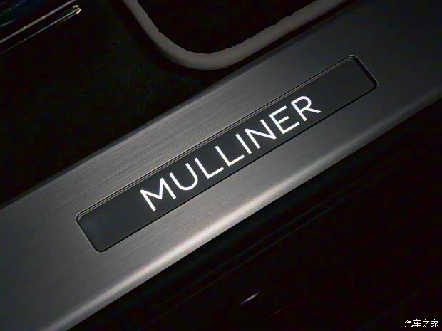 賓利 添越PHEV 2021款 Mulliner 3.0T PHEV
