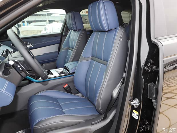 路虎(进口) 揽胜星脉 2022款 250PS 熠金珍藏版