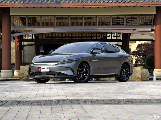 比亚迪 汉 2022款 EV 四驱基本型 比亚迪 汉 2022款 EV 四驱基本型