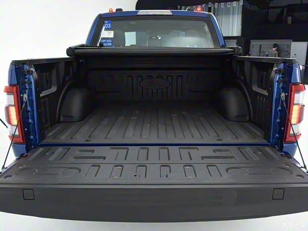 福特(進(jìn)口) 福特F-150 2022款 3.5T 猛禽 福特(進(jìn)口) 福特F-150 2022款 3.5T 猛禽