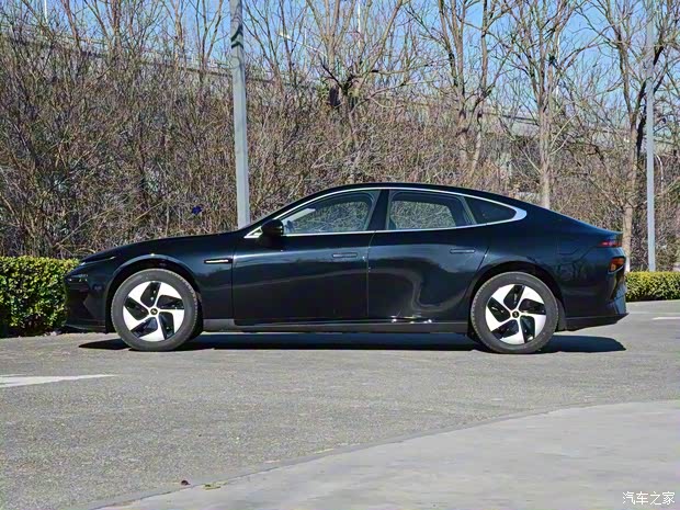 小鵬汽車 小鵬汽車P7 2020款 后驅(qū)超長續(xù)航智行版