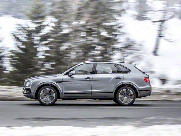 宾利 添越 2018款 4.0T 基本型