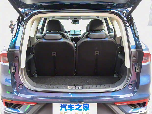 睿藍(lán)汽車 睿藍(lán)9 2023款 創(chuàng)始版 6座