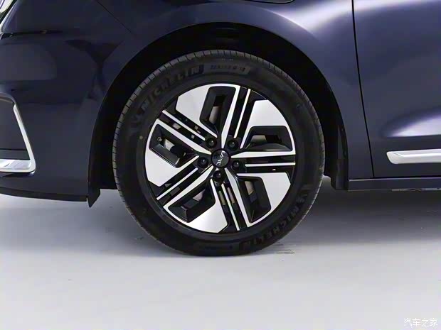 江汽集团 瑞风RF8 PHEV 2024款 智聆版 1.5T 150KM 旗舰型 江汽集团 瑞风RF8 PHEV 2024款 智聆版 1.5T 150KM 旗舰型