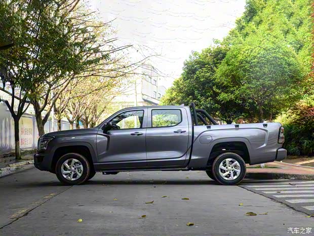 長(zhǎng)城汽車 金剛炮 2022款 2.0T手動(dòng)柴油兩驅(qū)精英型長(zhǎng)箱平箱GW4D20M