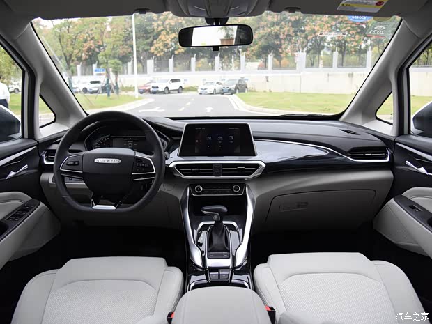 上汽大通 上汽MAXUS EUNIQ 5 2019款 舒適版