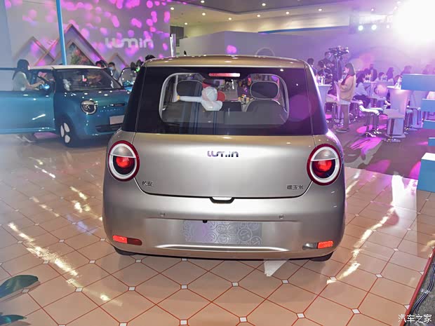 長(zhǎng)安汽車 長(zhǎng)安LUMIN 2022款 210km 基本型