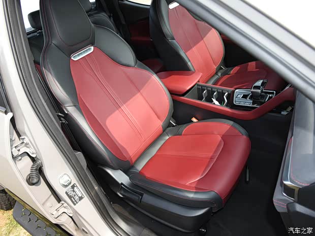 上汽大通 上汽大通MAXUS T90 2022款 2.0T柴油自動四驅上汽?！つ鯓讼? style=