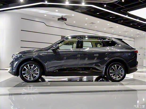 奇点汽车 奇点iS6 2017款 基本型 奇点汽车 奇点iS6 2017款 基本型