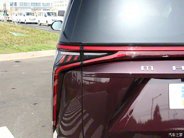 上汽大通 上汽大通MAXUS G90 2022款 2.0T 基本型