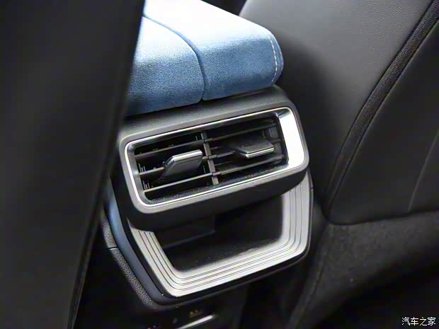 睿藍(lán)汽車 睿藍(lán)9 2023款 創(chuàng)始版 6座