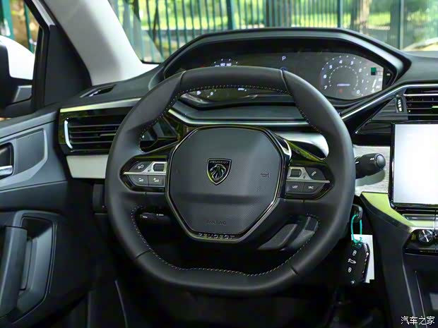 东风标致 标致408 2022款 中配版 东风标致 标致408 2022款 中配版