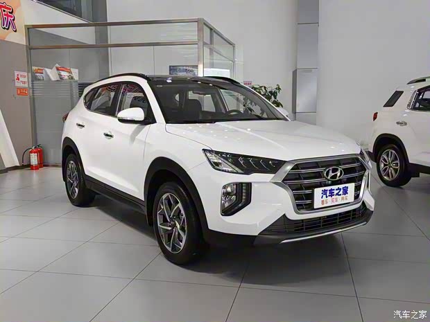 北京现代 途胜 2019款 280TGDi 双离合两驱时尚版