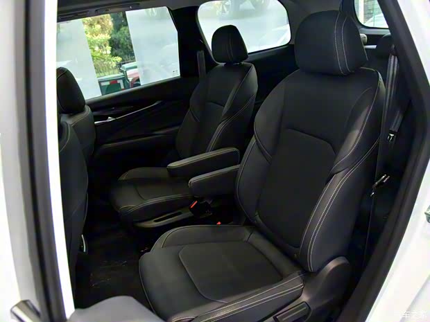 上汽大通 上汽大通G50 2018款 基本型