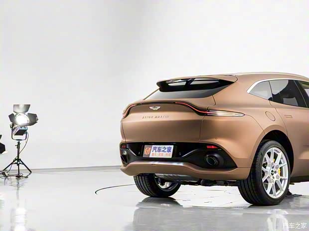 阿斯頓·馬丁 阿斯頓·馬丁DBX 2020款 4.0T V8