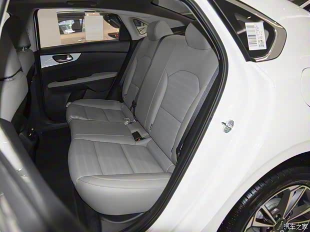 悅達(dá)起亞 起亞K3 2023款 1.5L 高配版