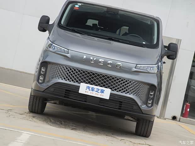 南京依维柯 依维柯聚星 2023款 基本型 南京依维柯 依维柯聚星 2023款 基本型