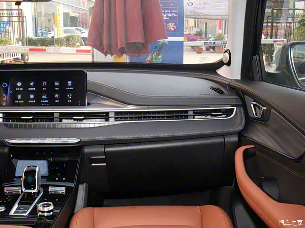 奇瑞汽车 瑞虎8 PLUS 2021款 390TGDI DCT高配版