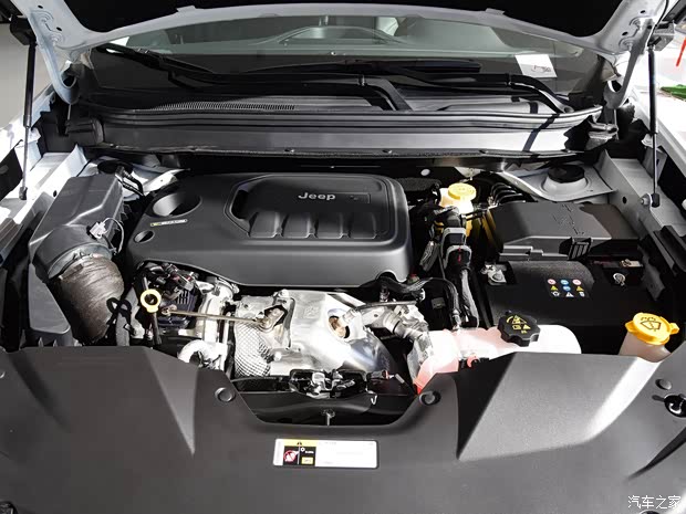 廣汽菲克Jeep 自由光 2019款 2.0T 兩驅(qū)越享版