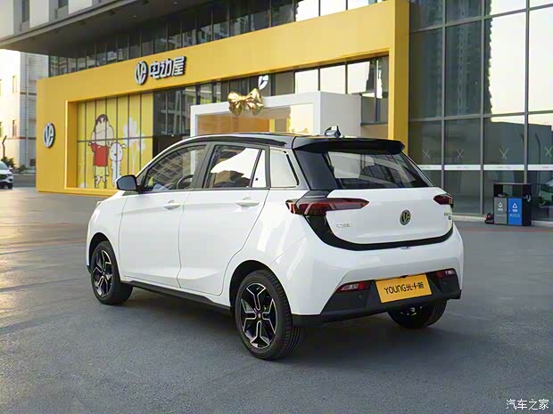 电动屋 YOUNG光小新 2021款 L400 电动屋 YOUNG光小新 2021款 L400